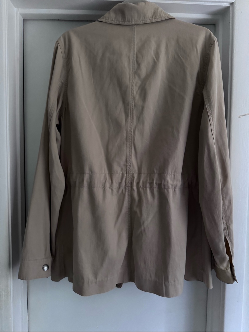 Lauren Ralph Lauren Beige Utility Jacket with Flap Pockets and Cinch Waist - Picture 4 of 5